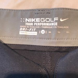 Nike golf shorts size 40